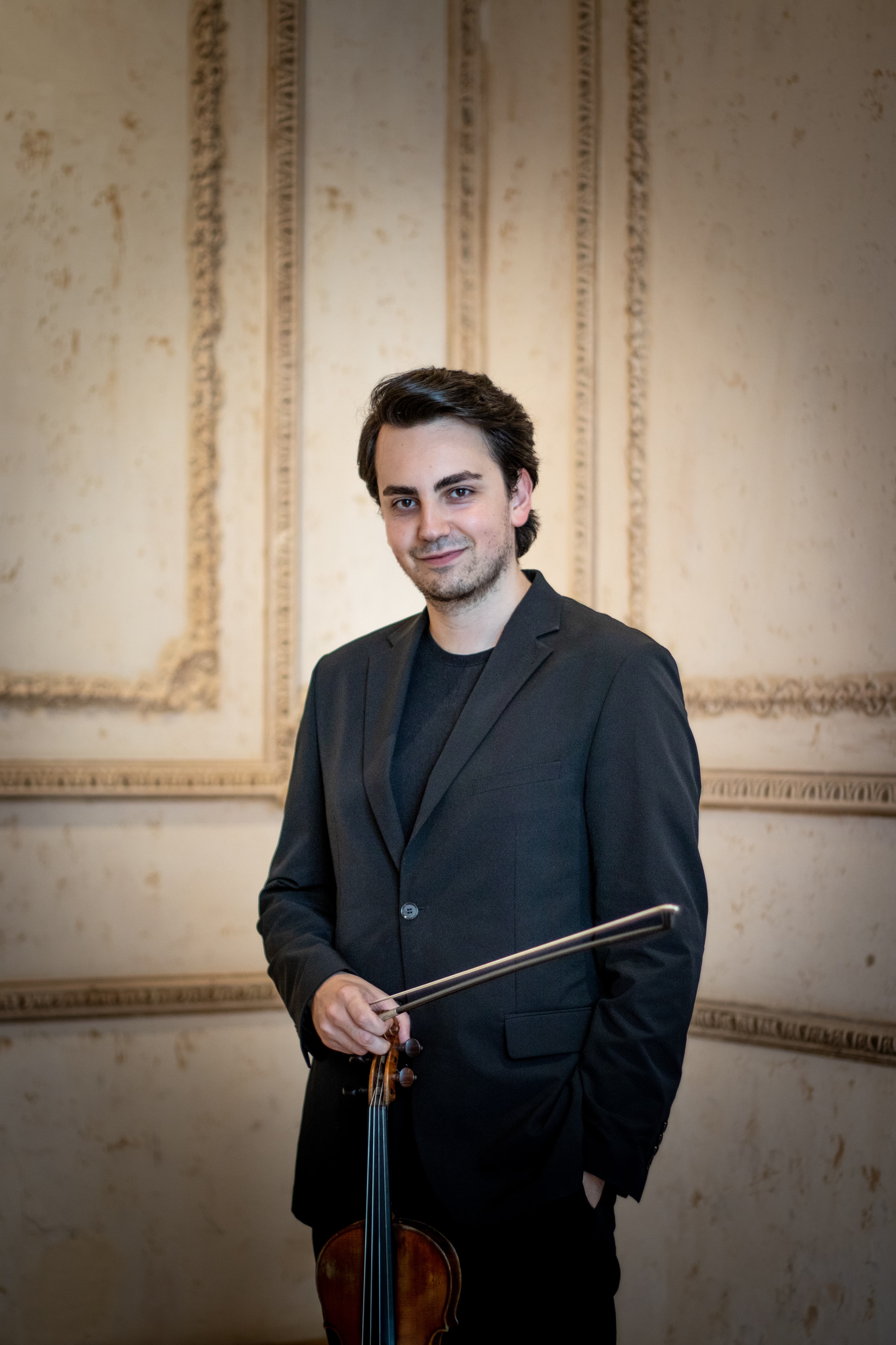 Berkay Cantürk - Keman Sanatçısı